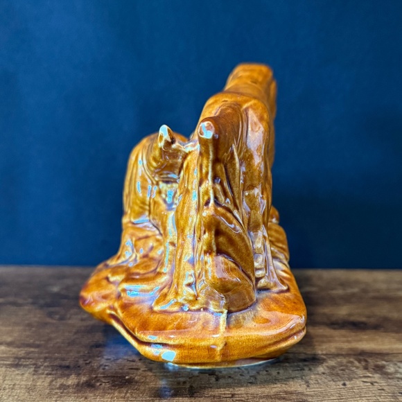 Golden Retrievers Pointing Figurine - Picture 9 of 12